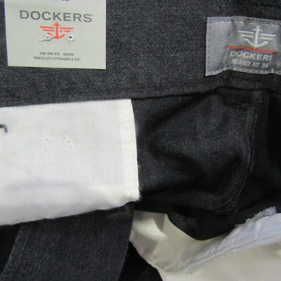 NEW Dockers Comfort Khaki Gray Size 40